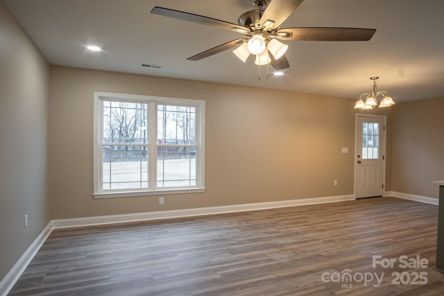 Spacious, unfurnished interior of a new home in , Lincolnton (Image 9).