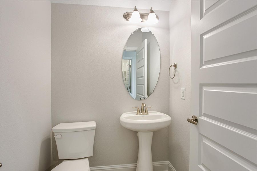 Furnished interior view inside a new home in Bayou Maison, Dickinson (Image 9).