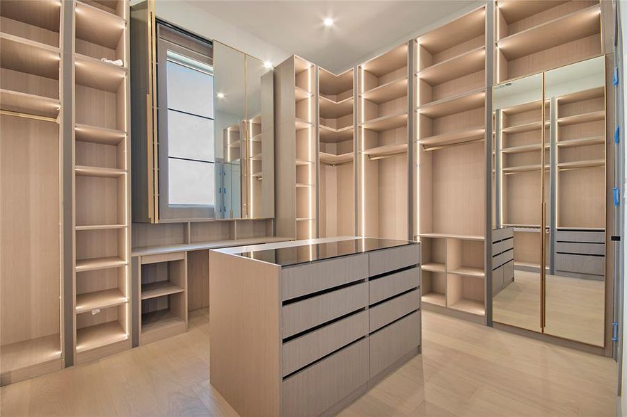 Furnished interior view inside a new home in , Heath (Image 16).