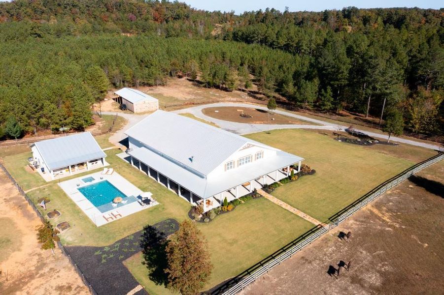 Community amenities in , Rydal (Image 99).