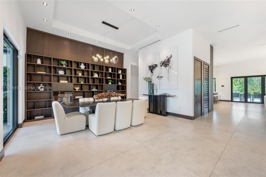 Community amenities in , Pinecrest (Image 36).