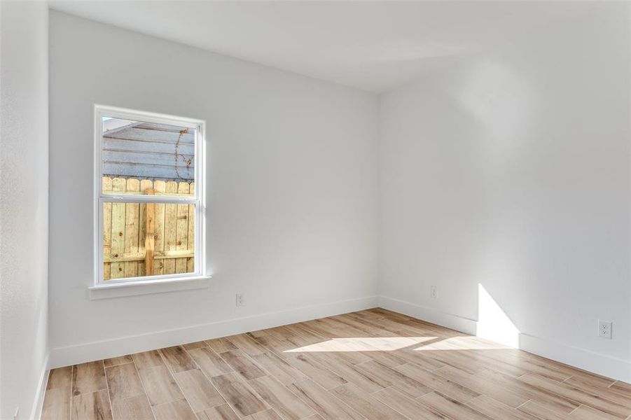 Spacious, unfurnished interior of a new home in , Lake Worth (Image 17).