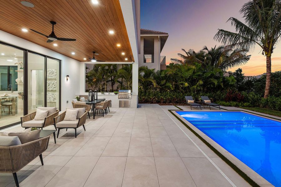 Exterior details and patio area of a home in , Boca Raton (Image 28).