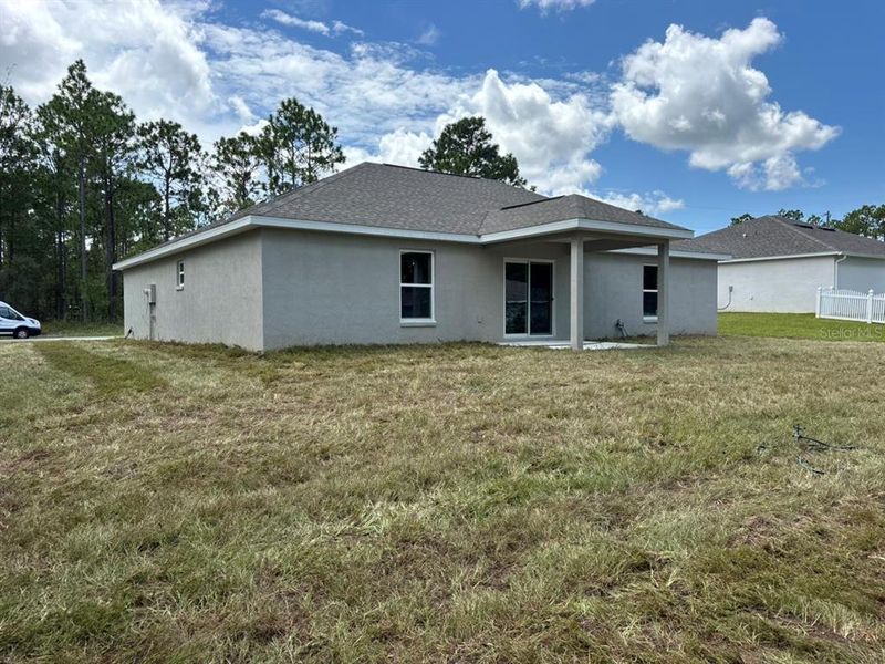 Exterior details and patio area of a home in , Dunnellon (Image 17). Exterior details and patio area of a home in , Dunnellon (Image 17).