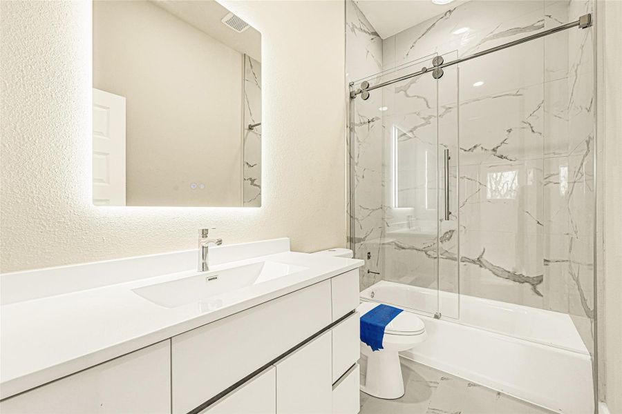 Furnished interior view inside a new home in , Houston (Image 13).