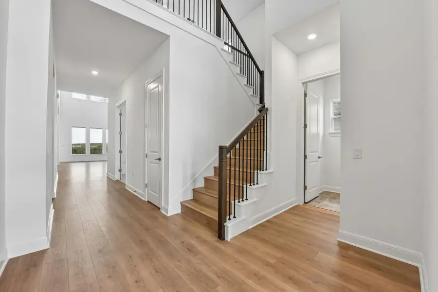Representative unfurnished interior of a home built from the Piedmont by Taylor Morrison in Eastwood, Manor (Image 19).