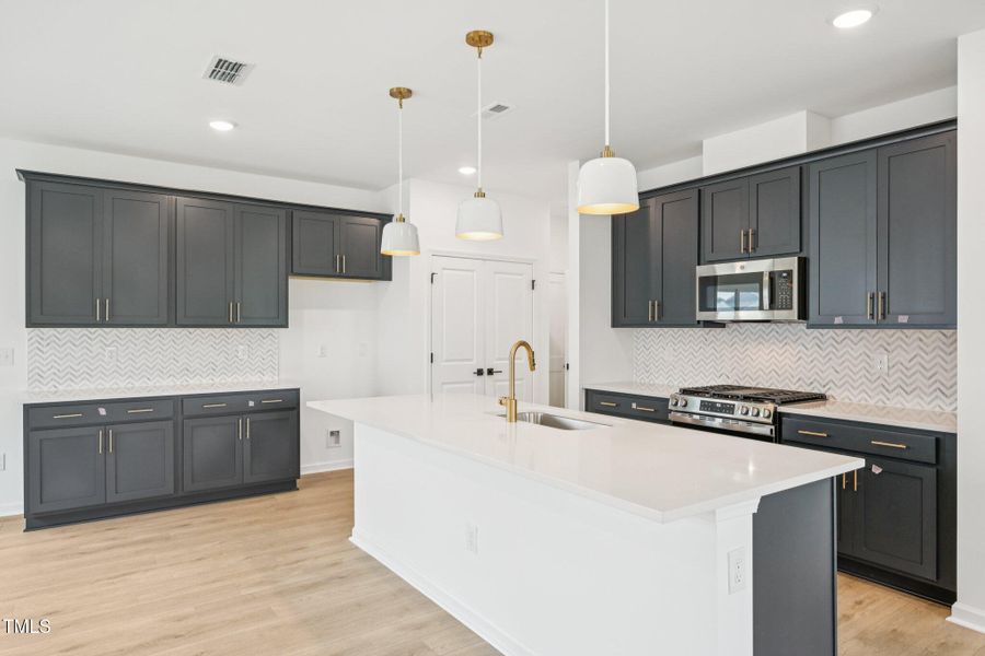 12-web-or-mls-Marvel Dr-S0808-012 12-web-or-mls-Marvel Dr-S0808-012