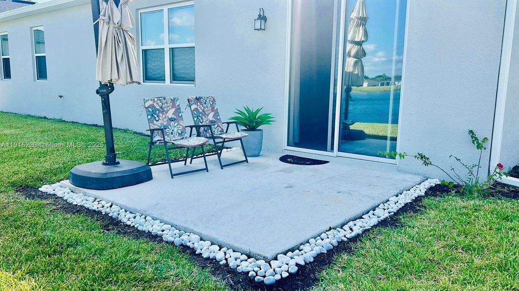 Exterior details and patio area of a home in , Fort Myers (Image 3). Exterior details and patio area of a home in , Fort Myers (Image 3).