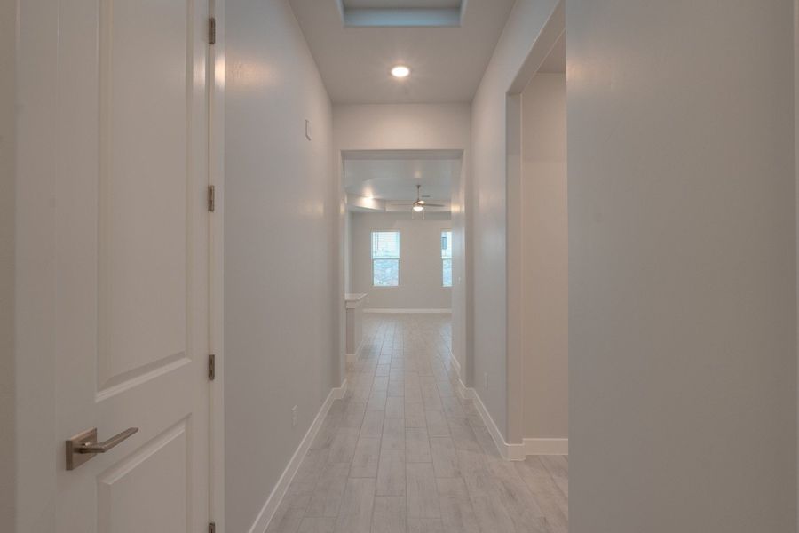 Spacious, unfurnished interior of a new home in Emerald Estates, El Paso (Image 30).