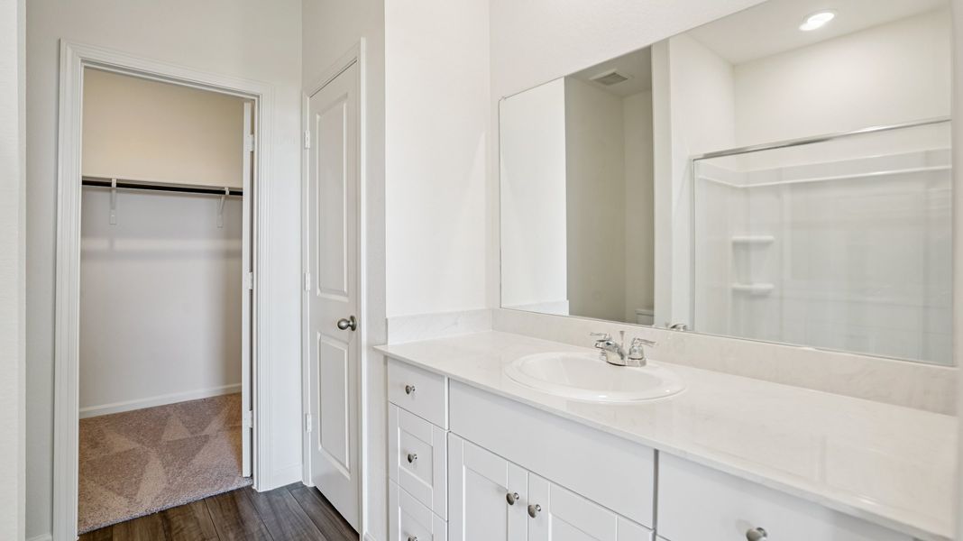 Representative furnished interior of a home built from the Athena by Starlight Homes in Stonebrooke, Conroe (Image 11).