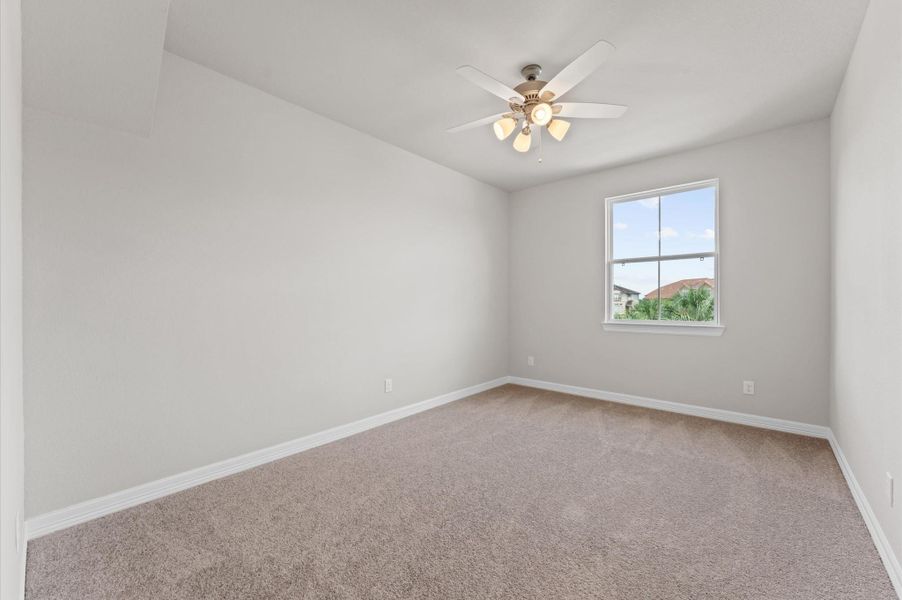 Spacious, unfurnished interior of a new home in , Seabrook (Image 18).