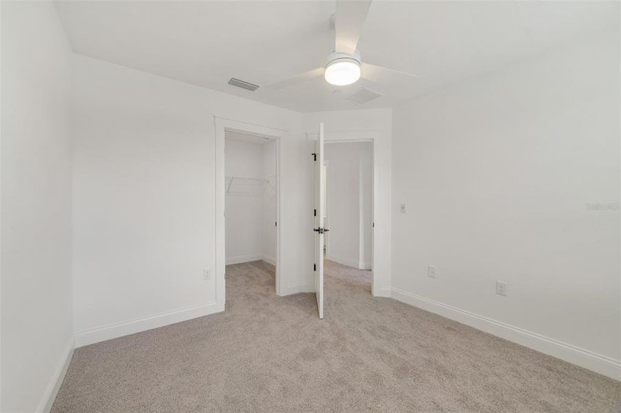Spacious, unfurnished interior of a new home in Vdara, Orlando (Image 24).