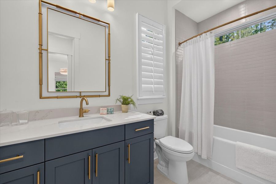 Furnished interior view inside a new home in Riverchase Estates, Lancaster (Image 30).