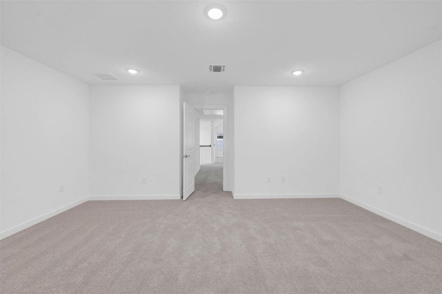 Spacious, unfurnished interior of a new home in Edgewood, Leander (Image 33). Spacious, unfurnished interior of a new home in Edgewood, Leander (Image 33).