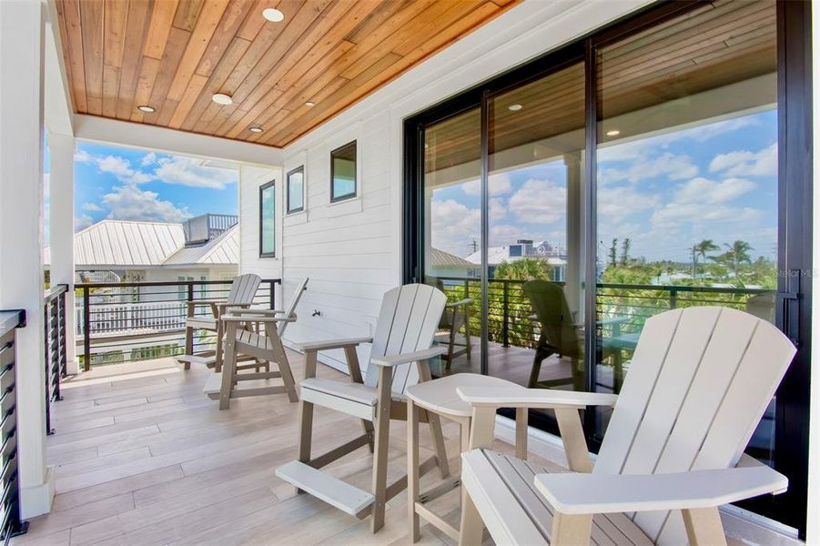 Exterior details and patio area of a home in , Sarasota (Image 28).