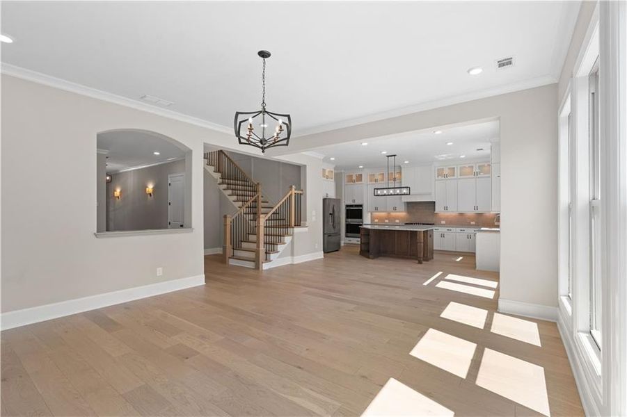 Spacious, unfurnished interior of a new home in Bellwyn, Johns Creek (Image 23).