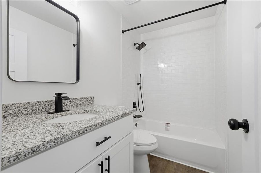 Furnished interior view inside a new home in , Jasper (Image 8).