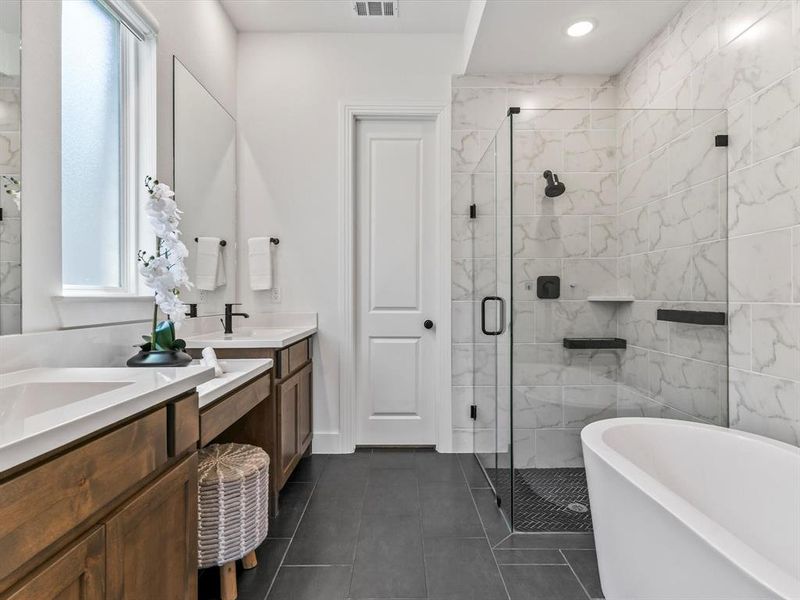 Furnished interior view inside a new home in , Northlake (Image 10).