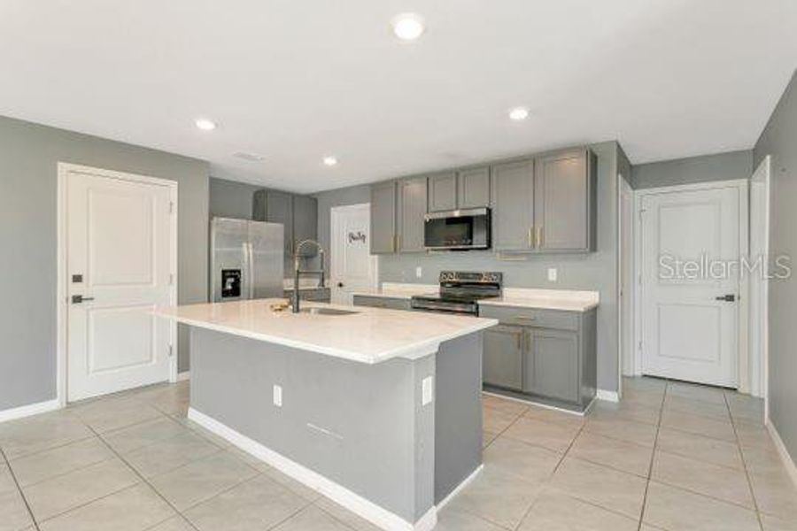 Furnished interior view inside a new home in Evergreen, Bradenton (Image 10). Furnished interior view inside a new home in Evergreen, Bradenton (Image 10).