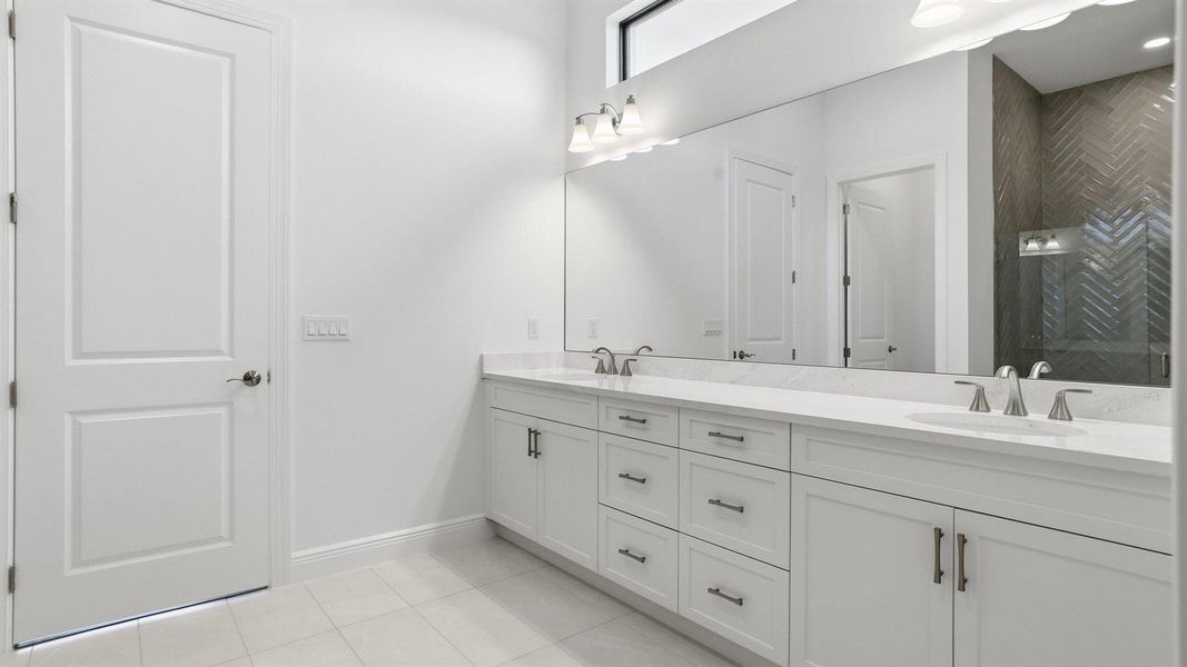 Owner's Bath