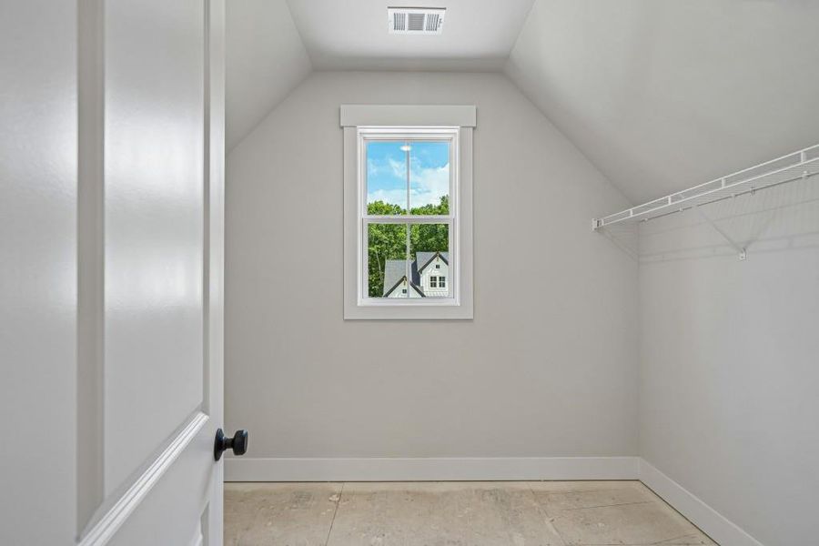 Spacious, unfurnished interior of a new home in Arden on Lanier, Cumming (Image 28).