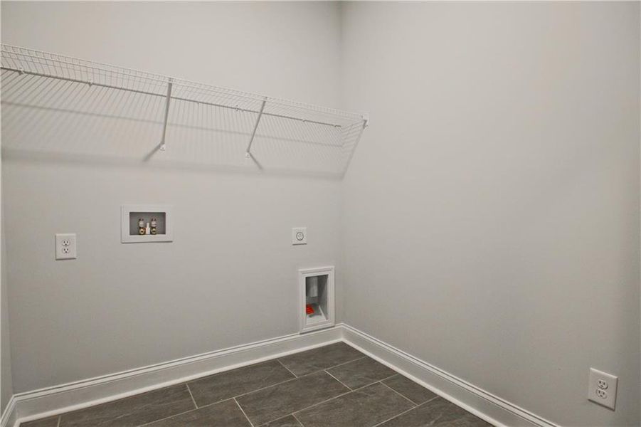 Spacious, unfurnished interior of a new home in Highland Park, Stonecrest (Image 36).