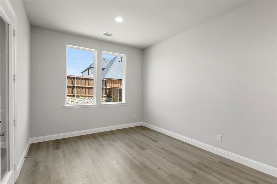 16. 2228 Euclid - Dining 16. 2228 Euclid - Dining