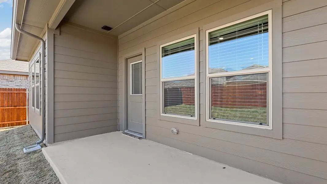 Representative exterior details of a home built from the Florence by D.R. Horton in The Hills at Reunion, Newark (Image 2). Representative exterior details of a home built from the Florence by D.R. Horton in The Hills at Reunion, Newark (Image 2).
