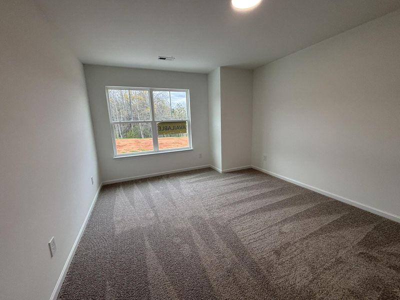 Spacious, unfurnished interior of a new home in CraigStone, Woodruff (Image 13).