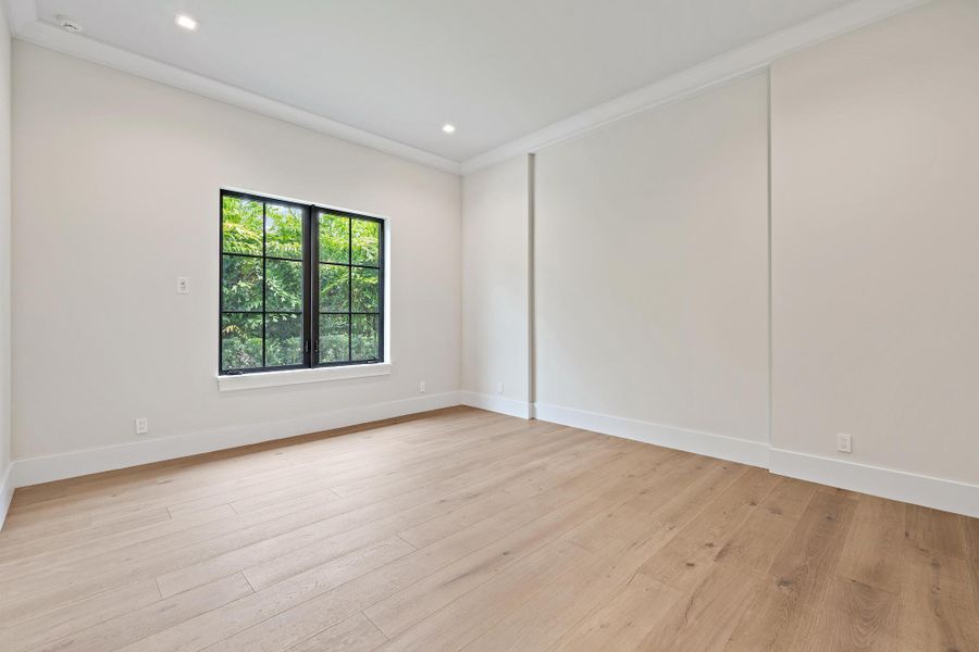 Spacious, unfurnished interior of a new home in , Delray Beach (Image 34).