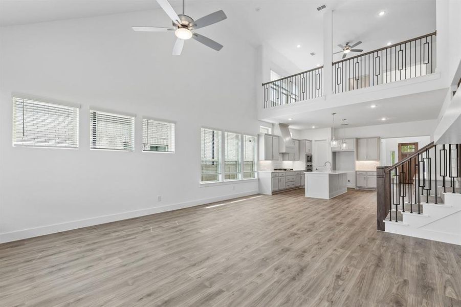 Spacious, unfurnished interior of a new home in Painted Tree Woodland West, McKinney (Image 28).
