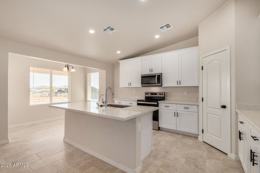 13 - Carver 13 - Carver