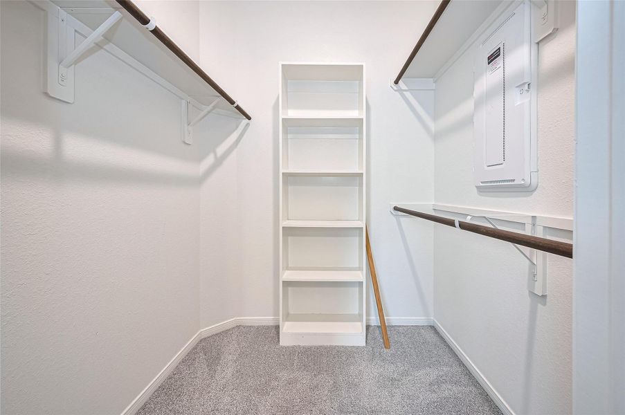 Image 44 of a home in Sunterra.