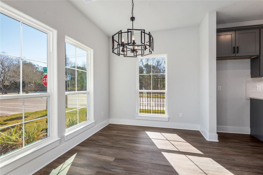 Spacious, unfurnished interior of a new home in , Houston (Image 25).