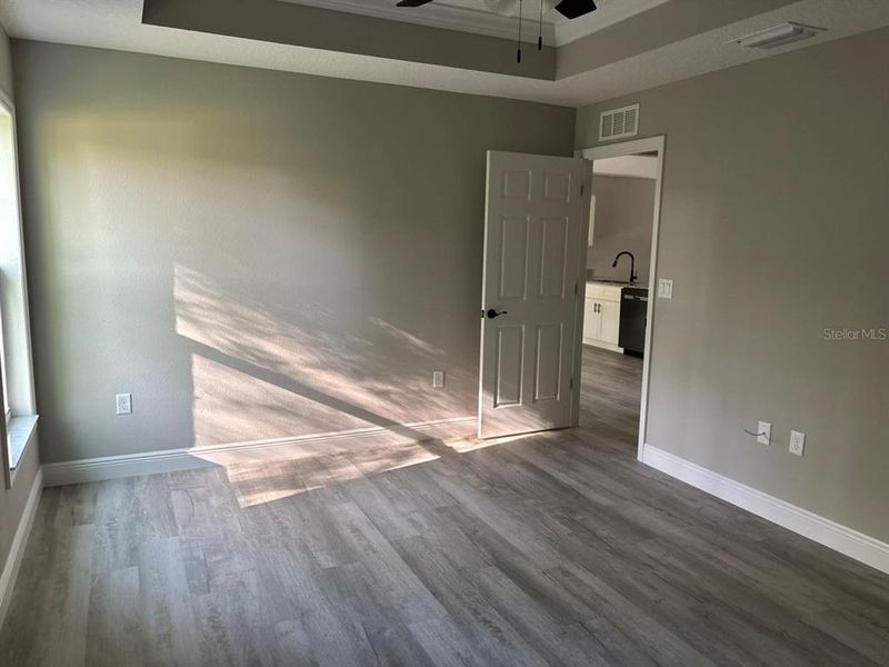 Spacious, unfurnished interior of a new home in , Dunnellon (Image 18).