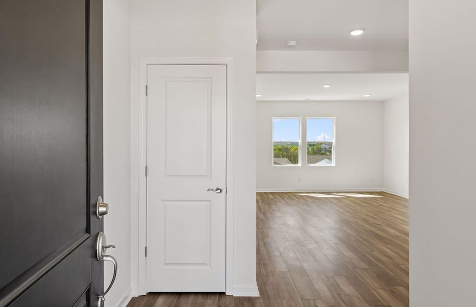 Spacious, unfurnished interior of a new home in Highlands of Carter's Station, Columbia (Image 26). Spacious, unfurnished interior of a new home in Highlands of Carter's Station, Columbia (Image 26).