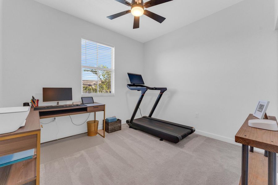 Furnished interior view inside a new home in , Coral Springs (Image 24).