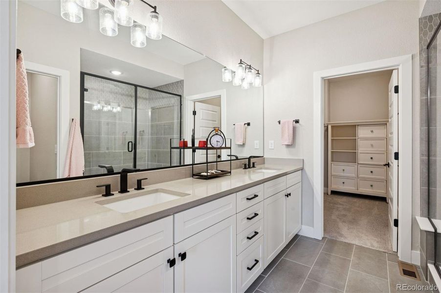 Furnished interior view inside a new home in Chatfield Bluffs, Littleton (Image 25).