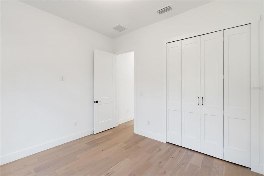 Spacious, unfurnished interior of a new home in , Port Charlotte (Image 17).