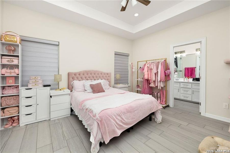 Furnished interior view inside a new home in , Weslaco (Image 12).