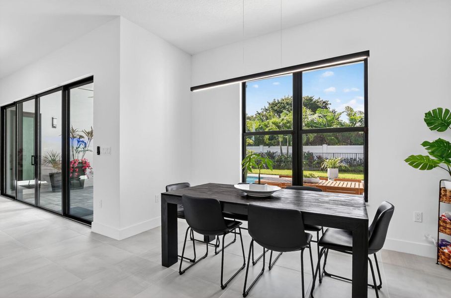 Furnished interior view inside a new home in , Boca Raton (Image 31). Furnished interior view inside a new home in , Boca Raton (Image 31).