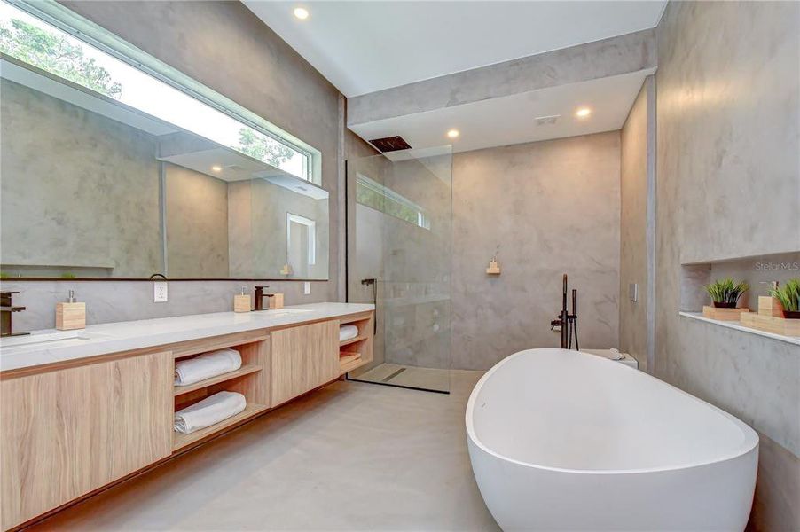Furnished interior view inside a new home in , Tampa (Image 34).