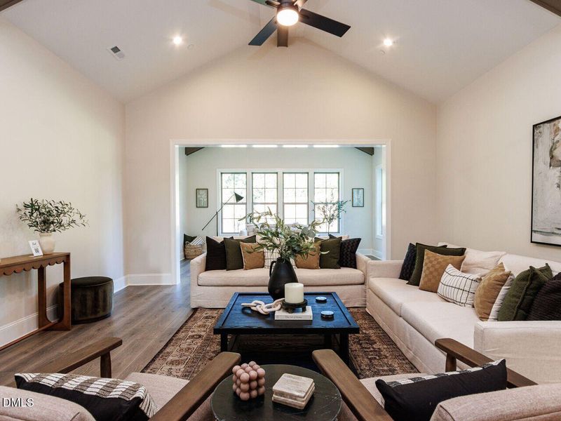 017-1280x960-living-room