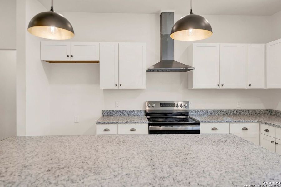 Furnished interior view inside a new home in , Hondo (Image 7).