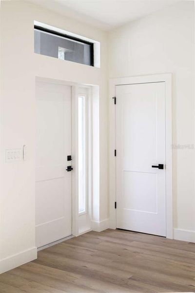 Spacious, unfurnished interior of a new home in , North Port (Image 39).