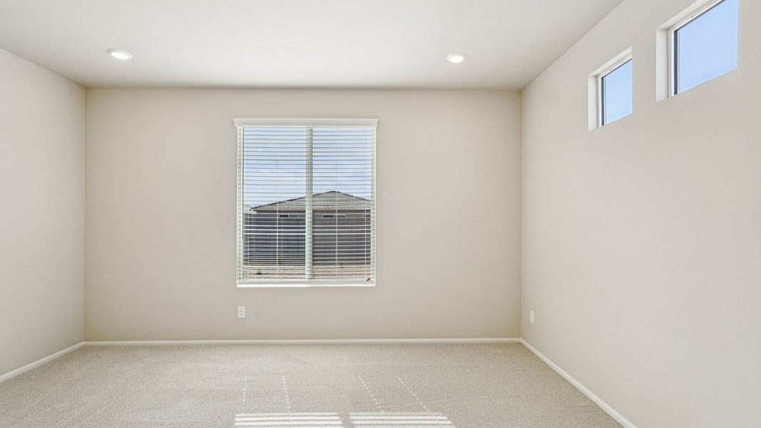 Image 15 of a home in North Copper Canyon.