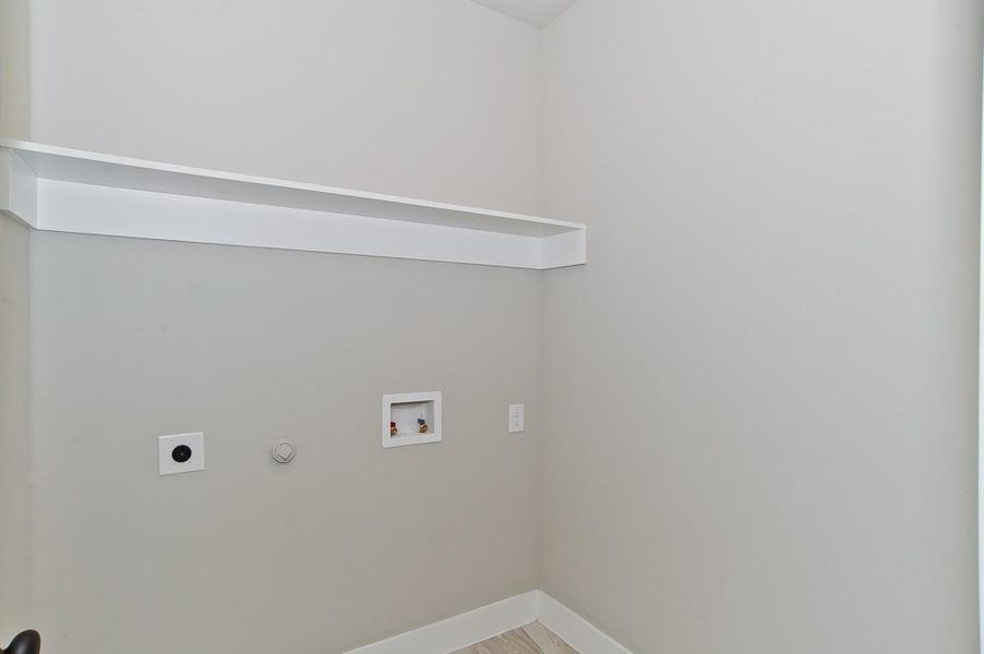 Spacious, unfurnished interior of a new home in , Dallas (Image 19). Spacious, unfurnished interior of a new home in , Dallas (Image 19).