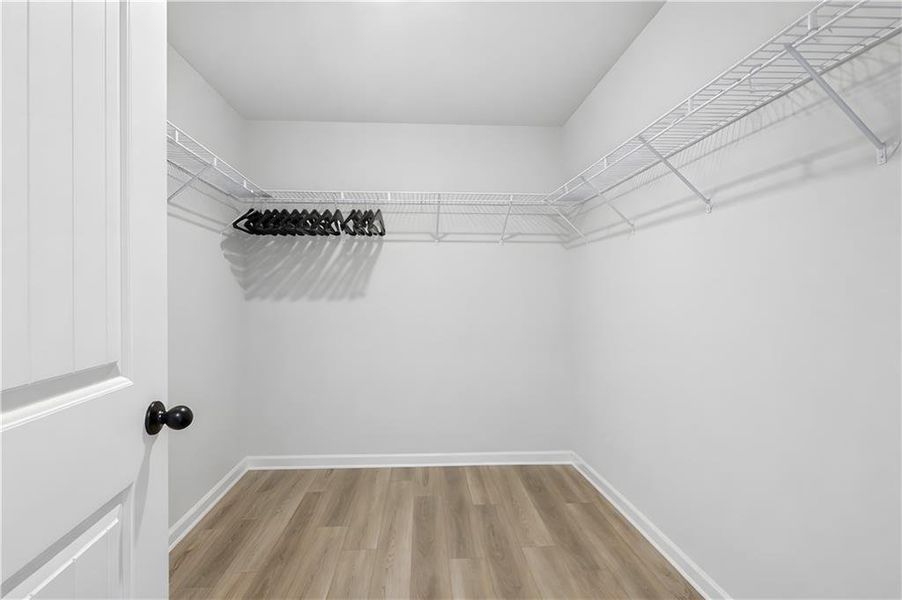 Spacious, unfurnished interior of a new home in , Atlanta (Image 24).