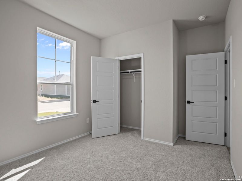 Spacious, unfurnished interior of a new home in Horizon Pointe, Converse (Image 21).