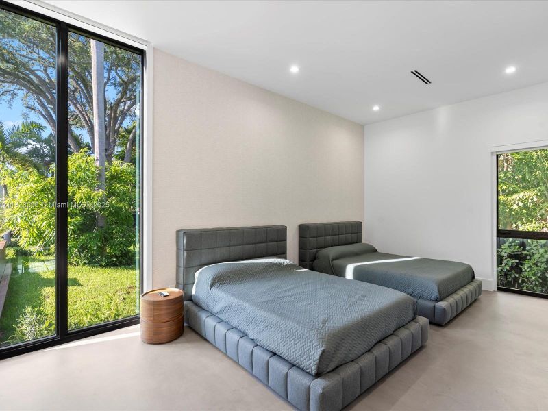 Furnished interior view inside a new home in , Miami (Image 63).